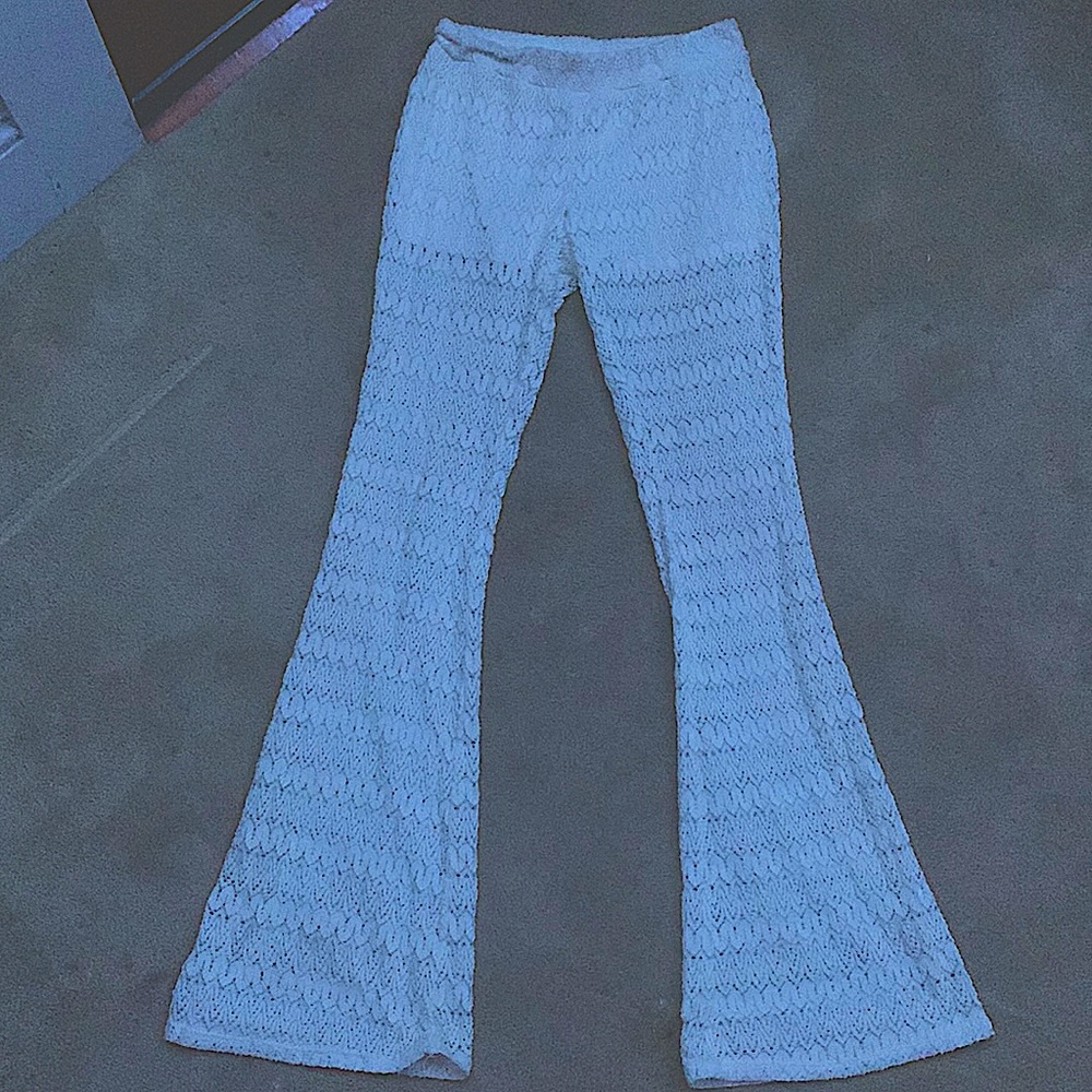 Size: Small, Color: White